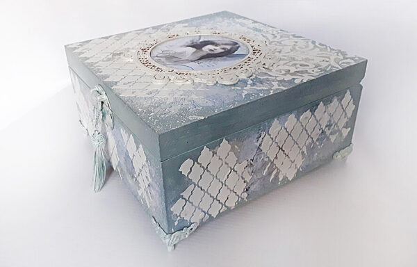 Pudełko z aniołem B