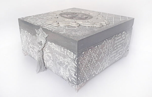 Pudełko z ptaszkami